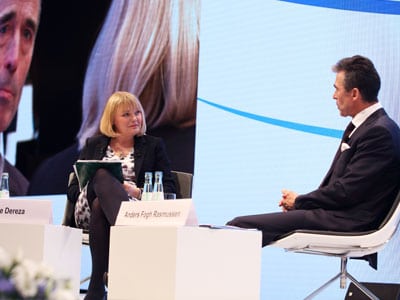 October 2015: Nadine Dereza, Moderator for EPCA 2015 with Former NATO’s Secretary General, Anders Fogh Rasmussen